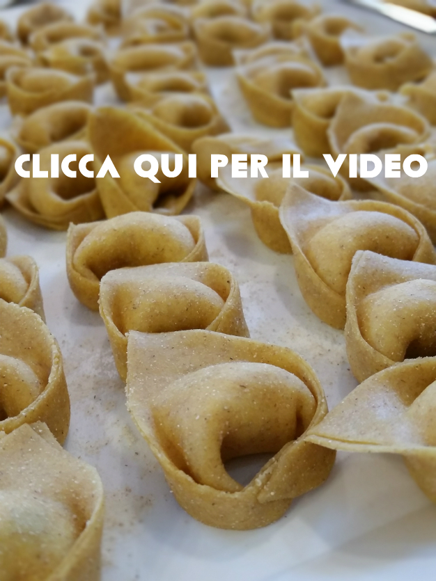 COME REALIZZARE I TORTELLONI